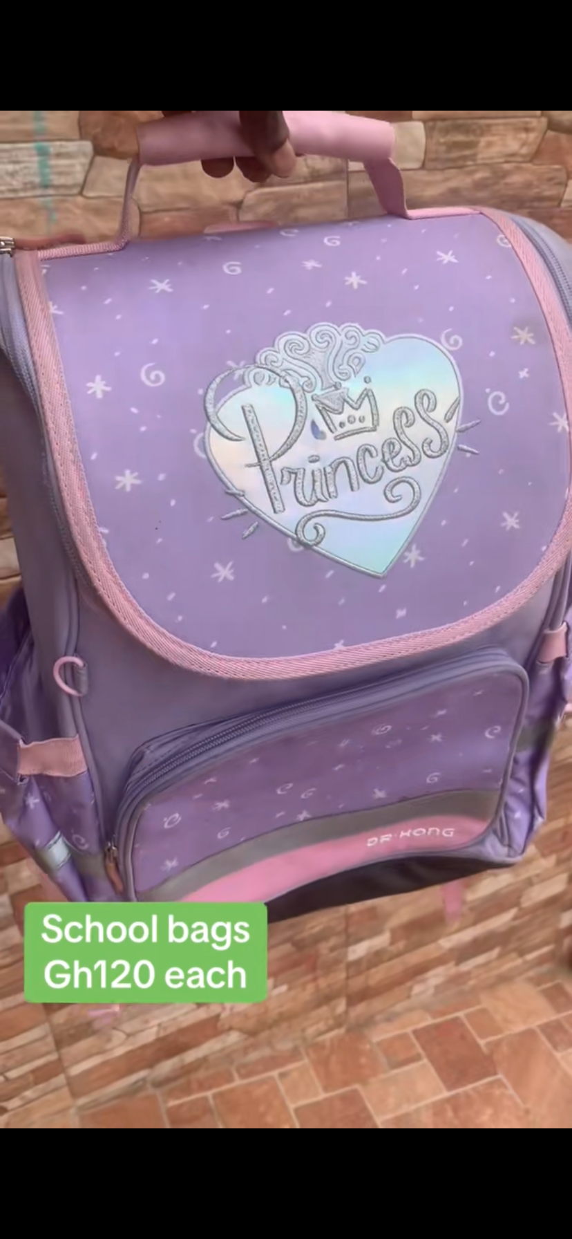 Makiddies Wear and Bags logo